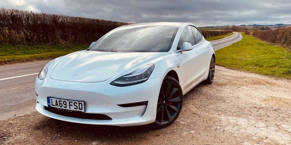 TESLA  Model 3 Standard Range Plus range