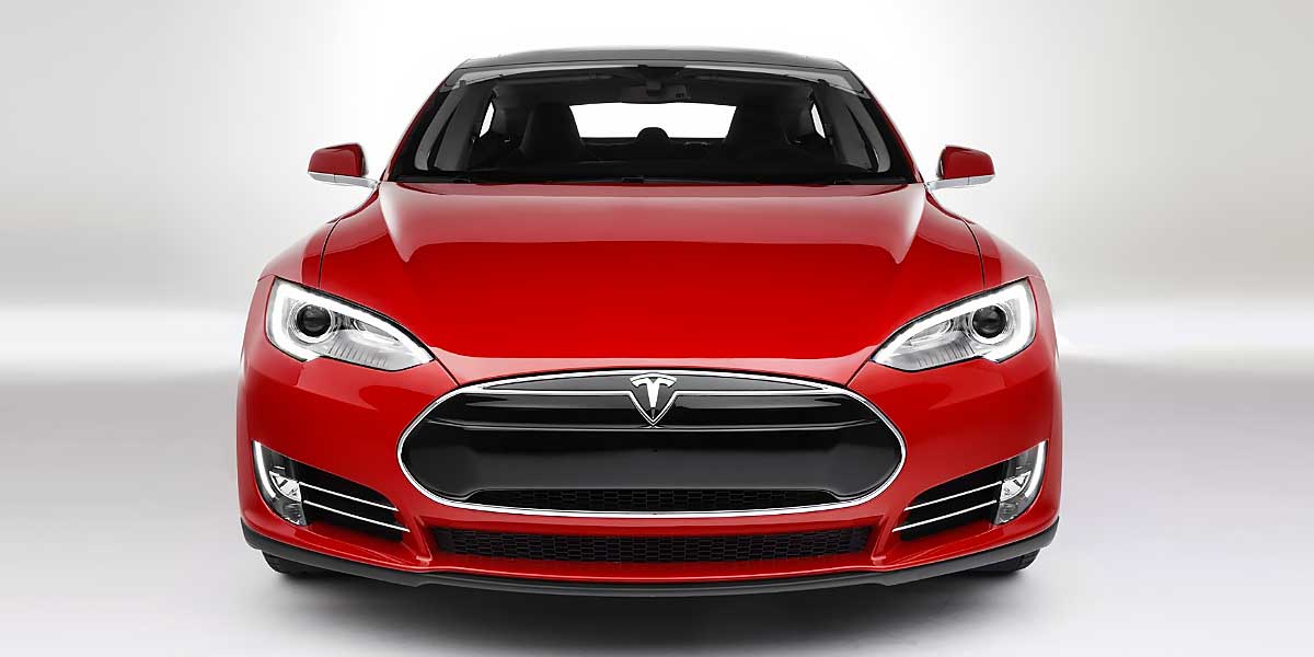 TESLA Model S AWD review