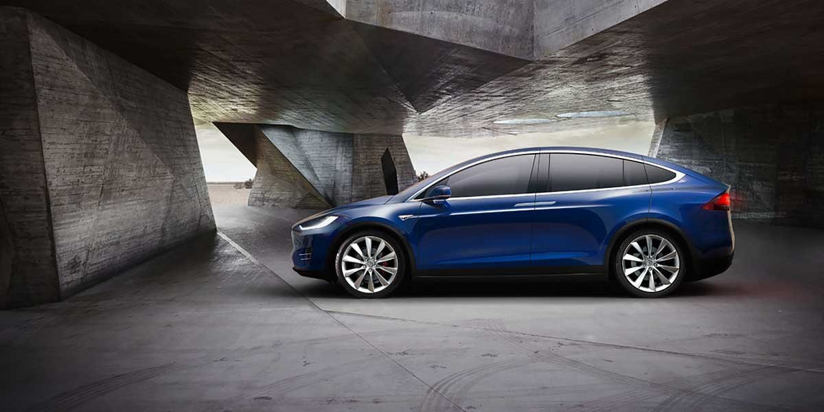 TESLA Model X Plaid AWD range