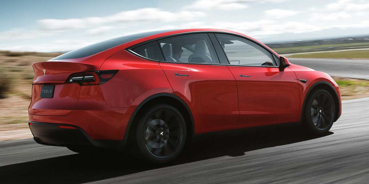 TESLA Model Y Long Range exterior