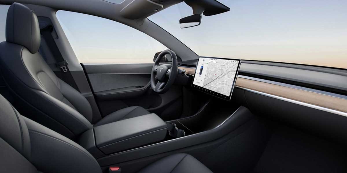 TESLA Model Y Long Range interior