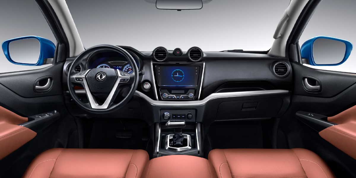 Dongfeng DF6 EV interior