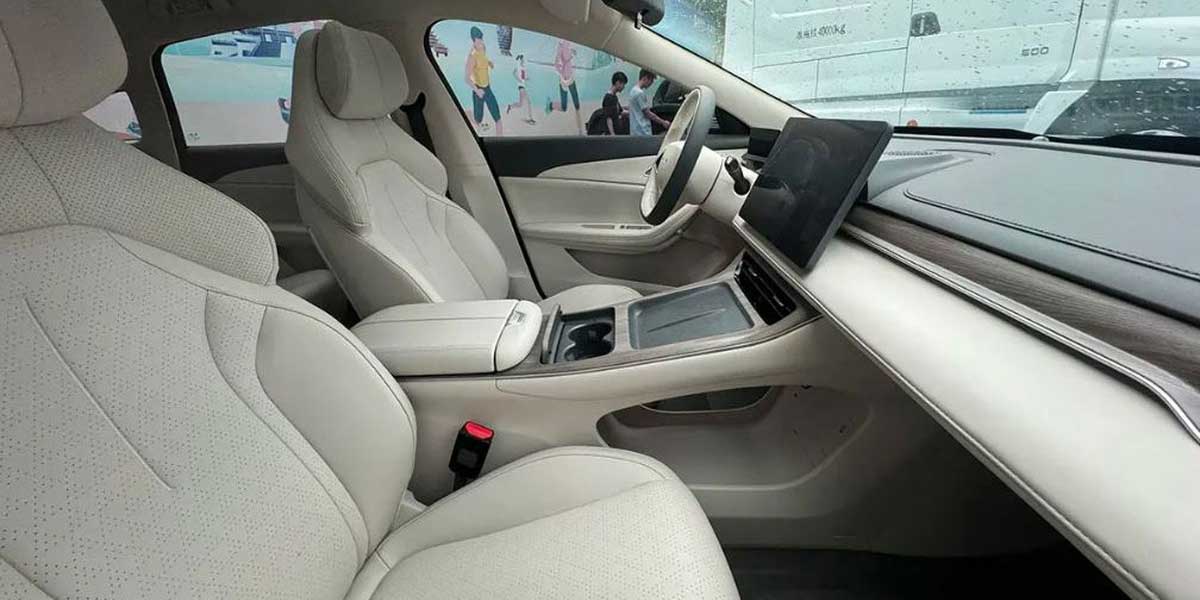 Dongfeng Xinghai S7 interior