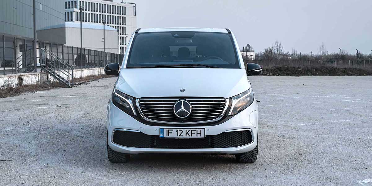 Mercedes Benz EQV 300 Extra Long specs