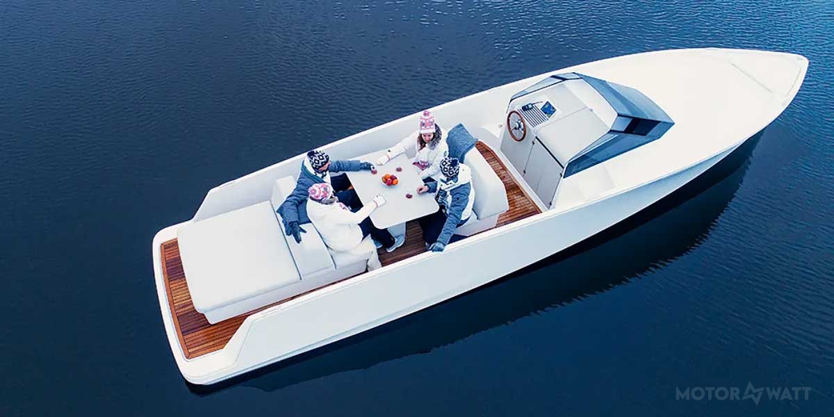 Q Yachts Q30 Video Overview