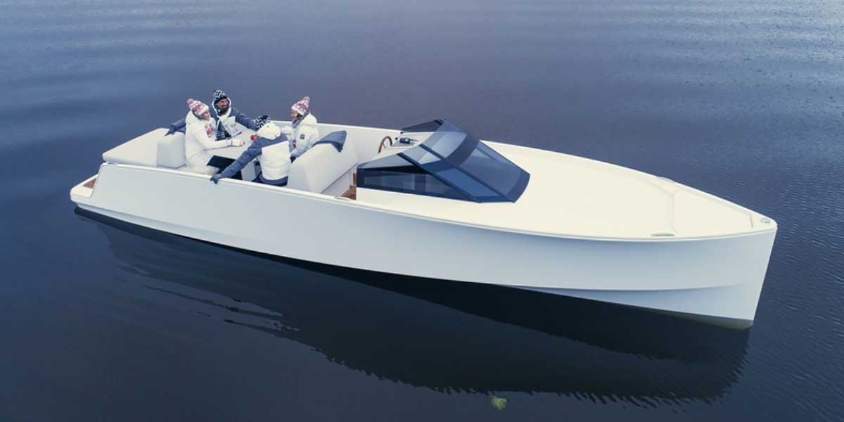 Q Yachts Q30 specs