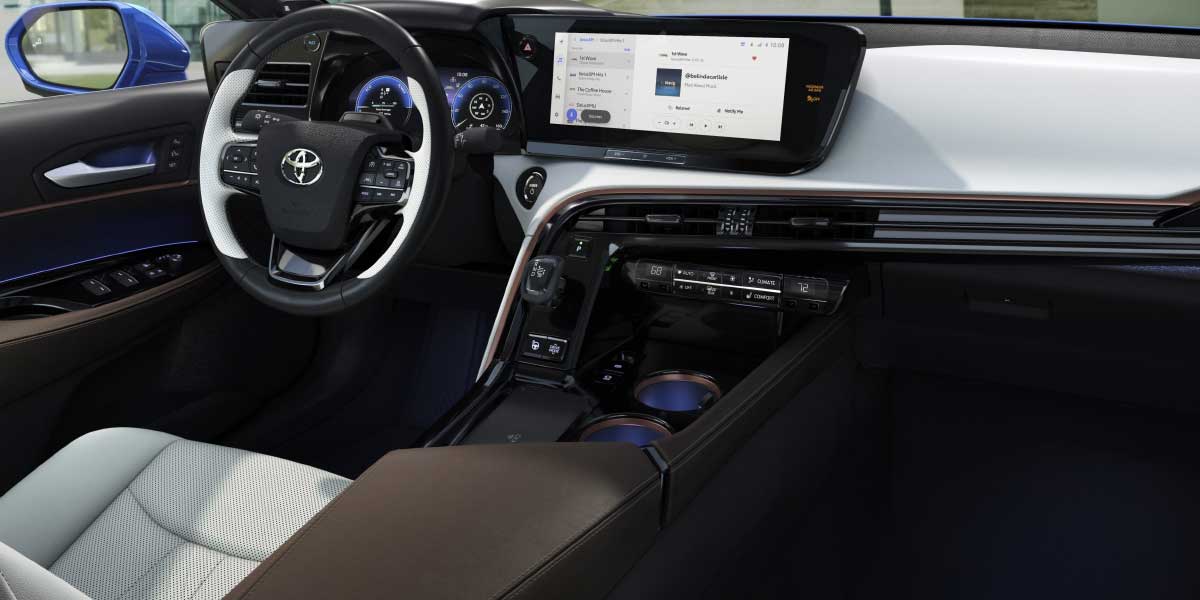 Toyota Mirai interior