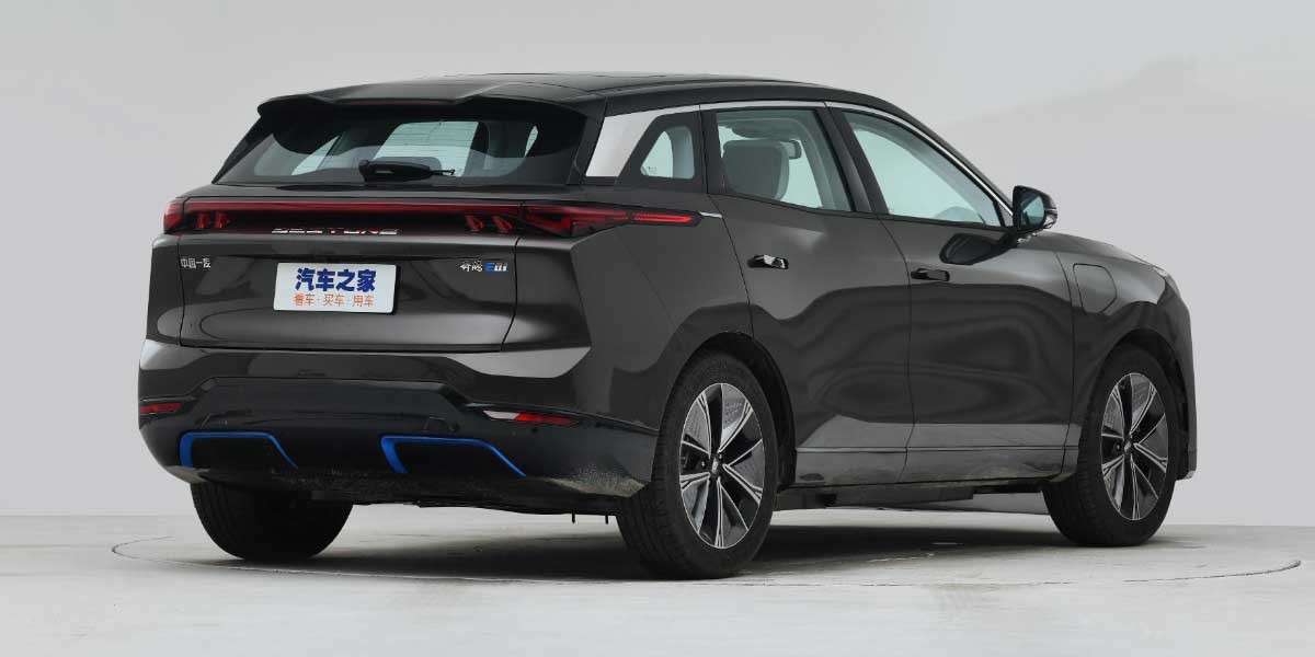 FAW Besturn E01 3