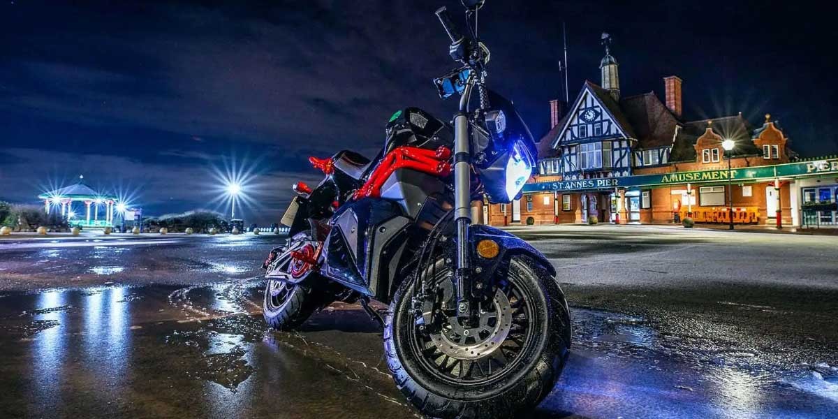 Artisan Evo Electric Motorbike 5