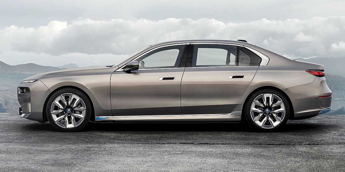 BMW i7 xDrive60 Video Overview