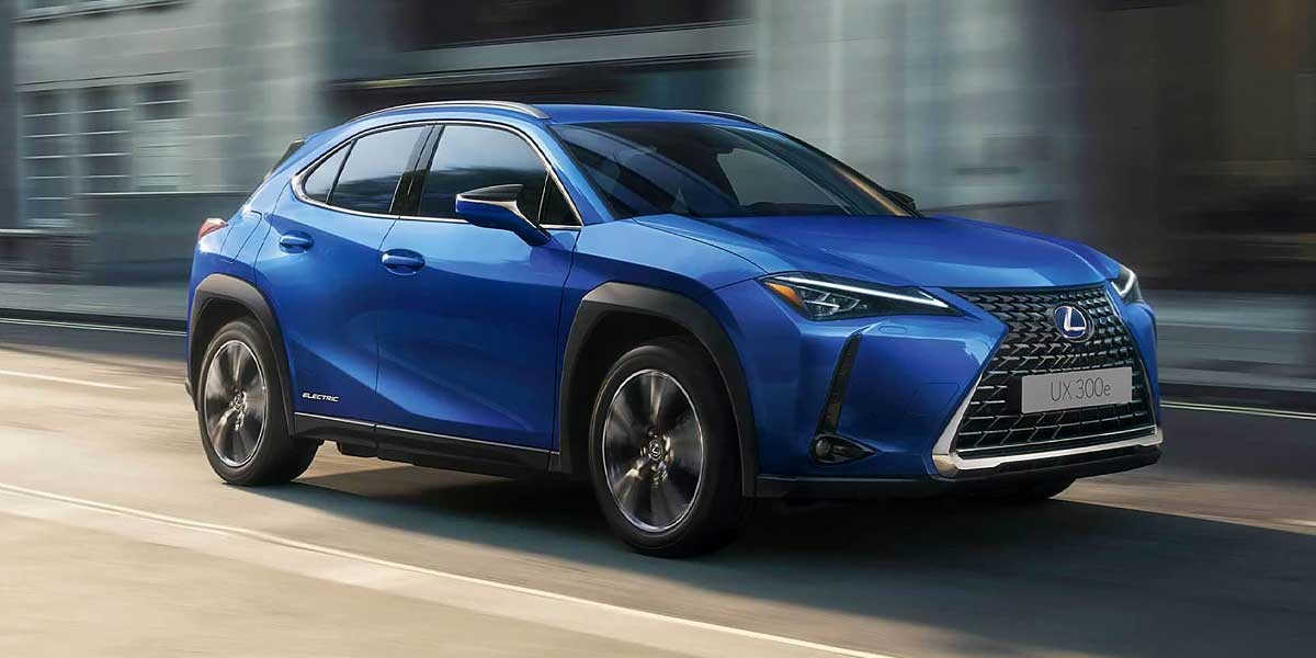 LEXUS UX300e 4