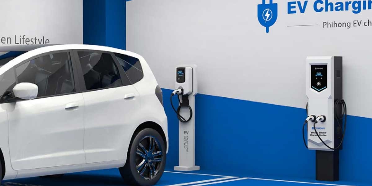 Phihong Pedestal AC EV Charger