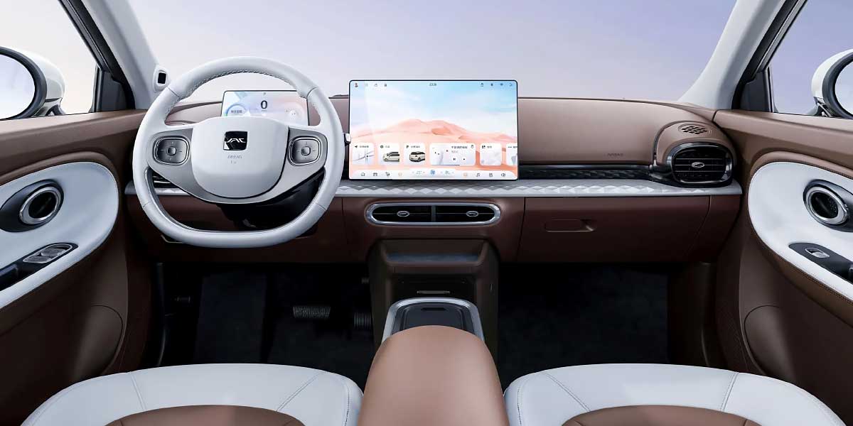 JAC EV 3 interior