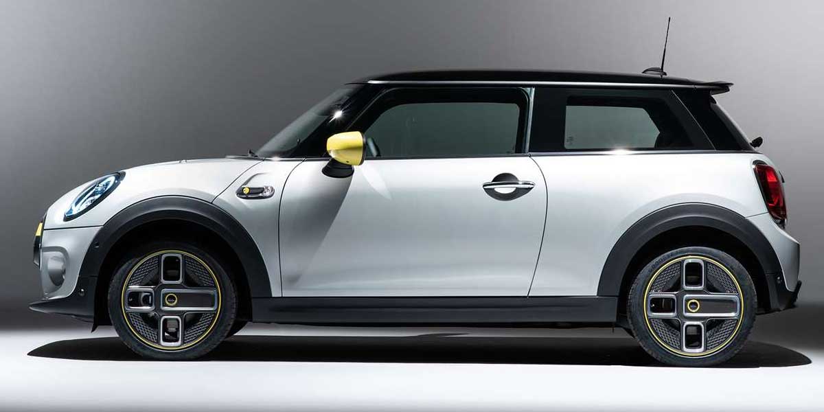 Mini Cooper SE 2023 exterior