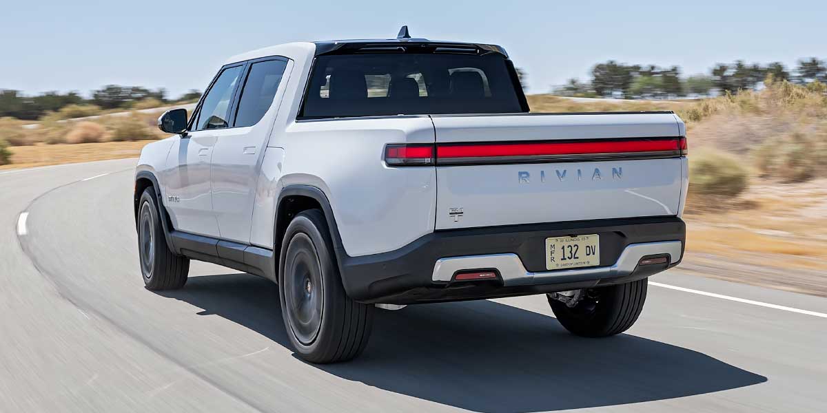 Rivian R1T Quad Motor exterior