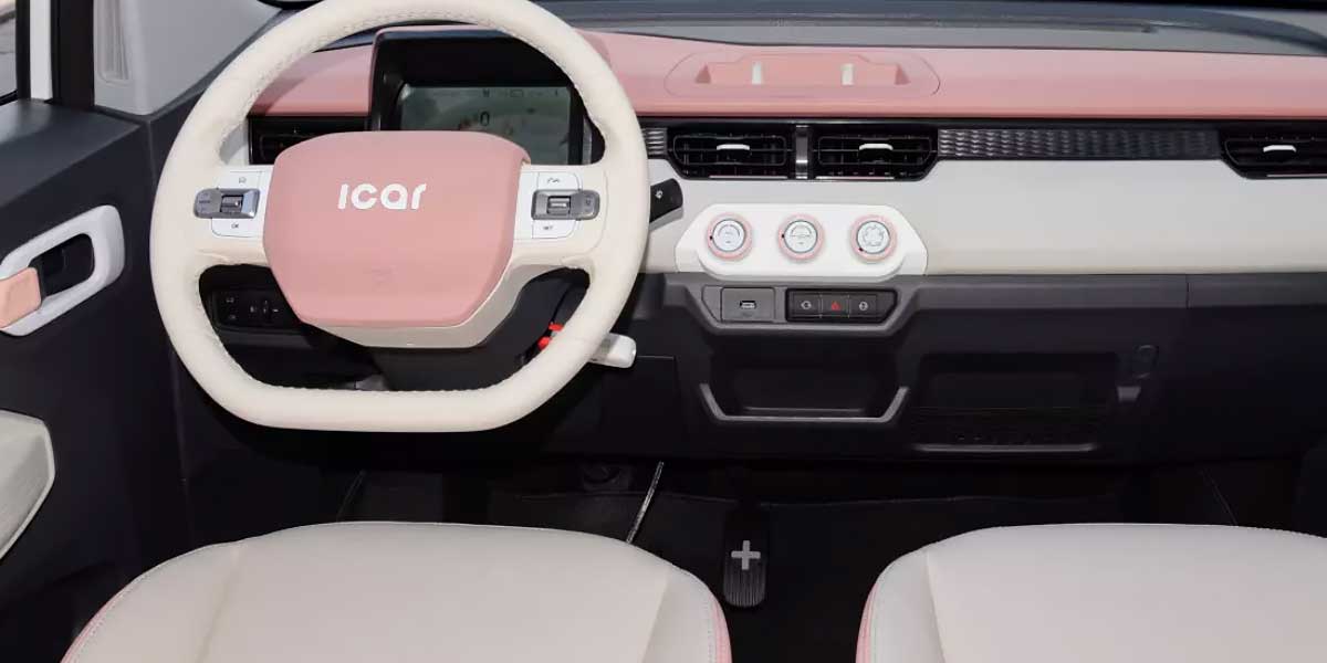 Chery QQ Ice Cream interior