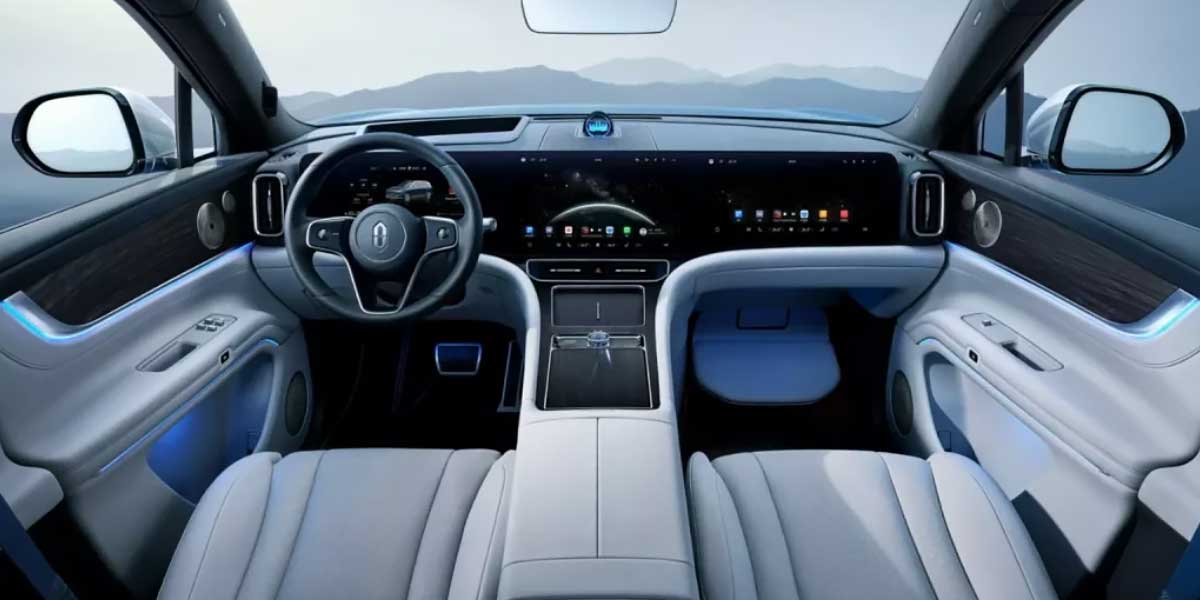 Huawei Aito M9 interior