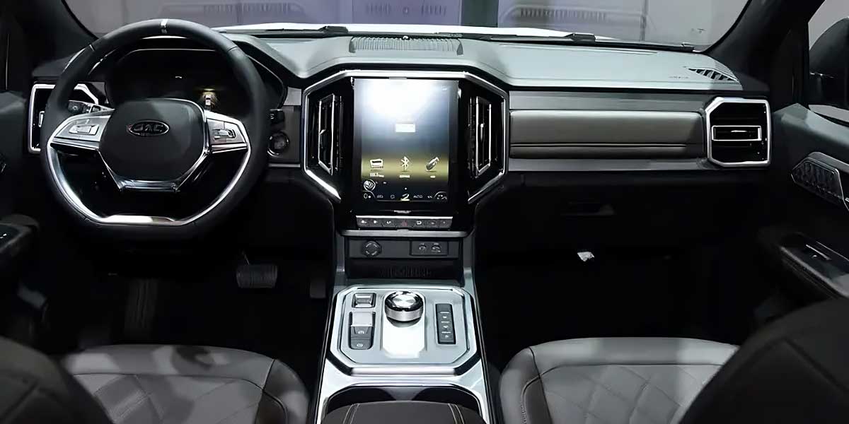 JAC Hunter EV interior