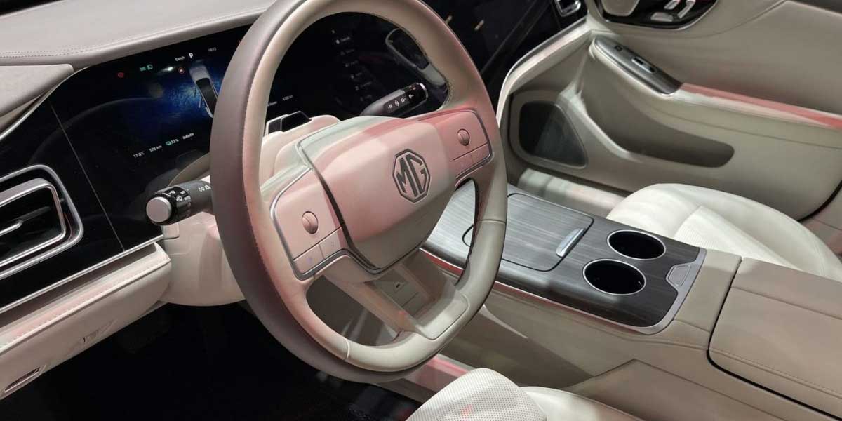 MG 9 interior